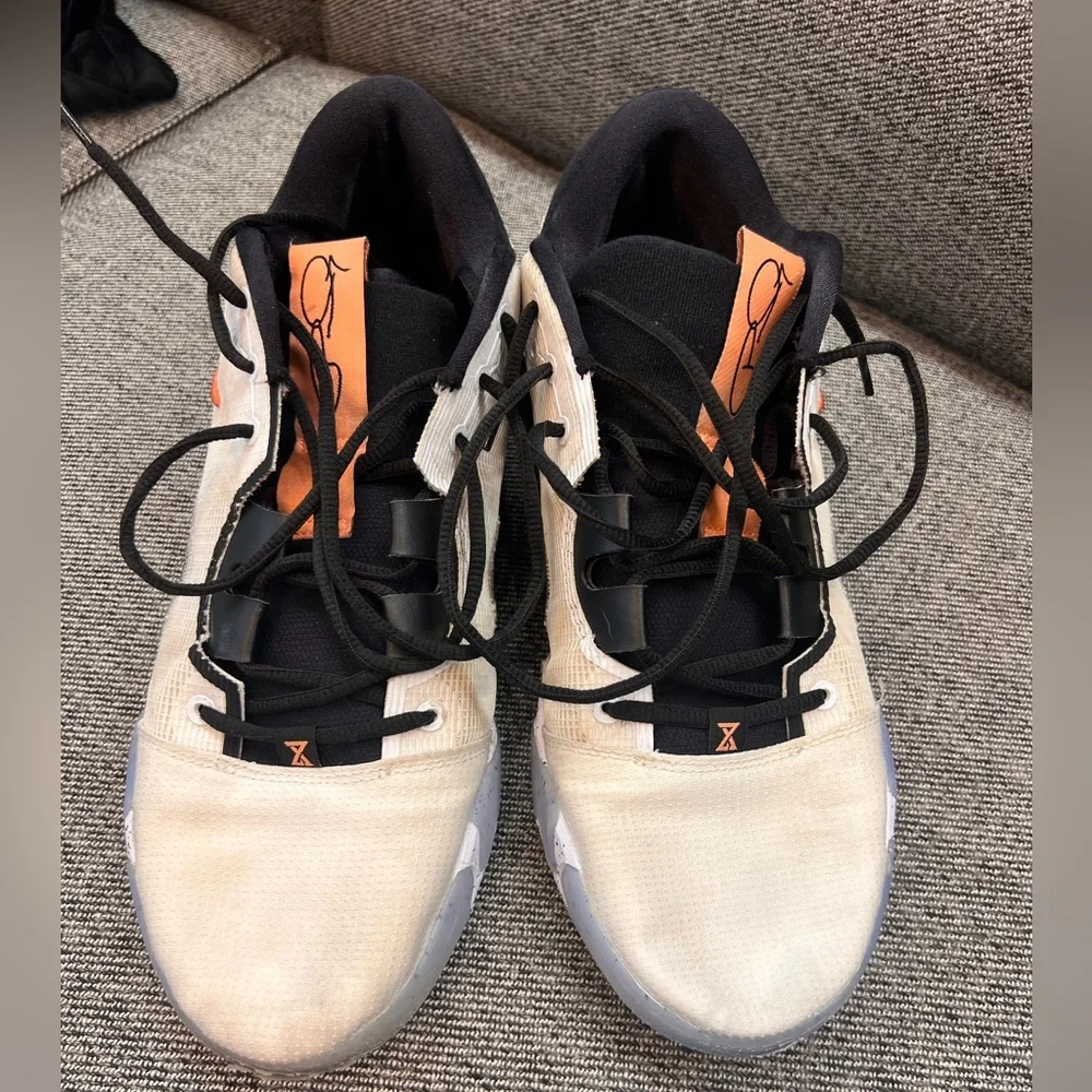 PG 6’s, size 12.5, basketball shoes - Picture 7 of 7